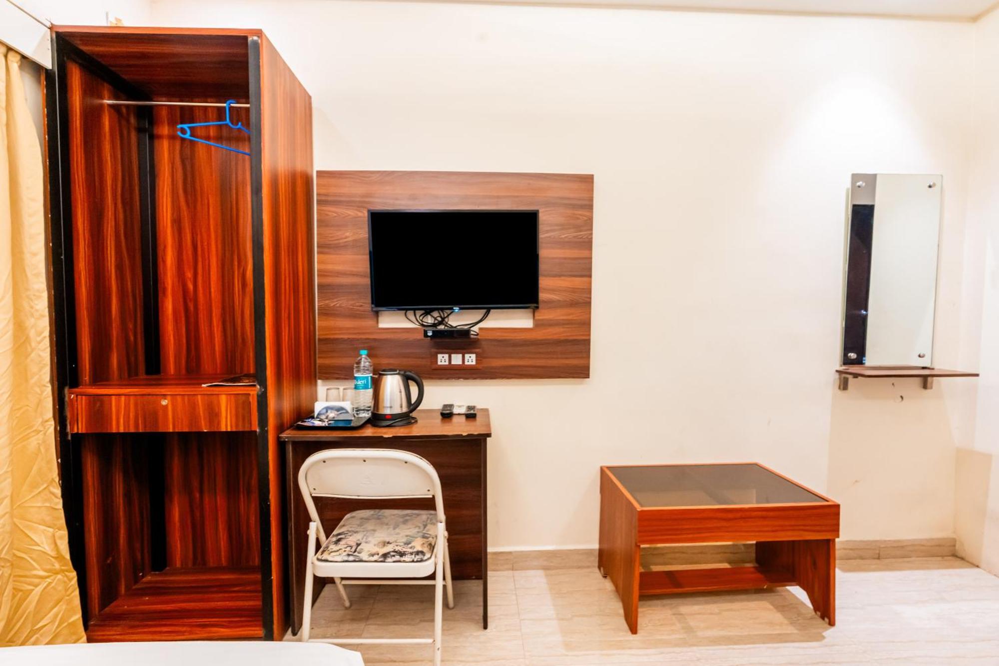 Treebo Express Inn — Photos 3